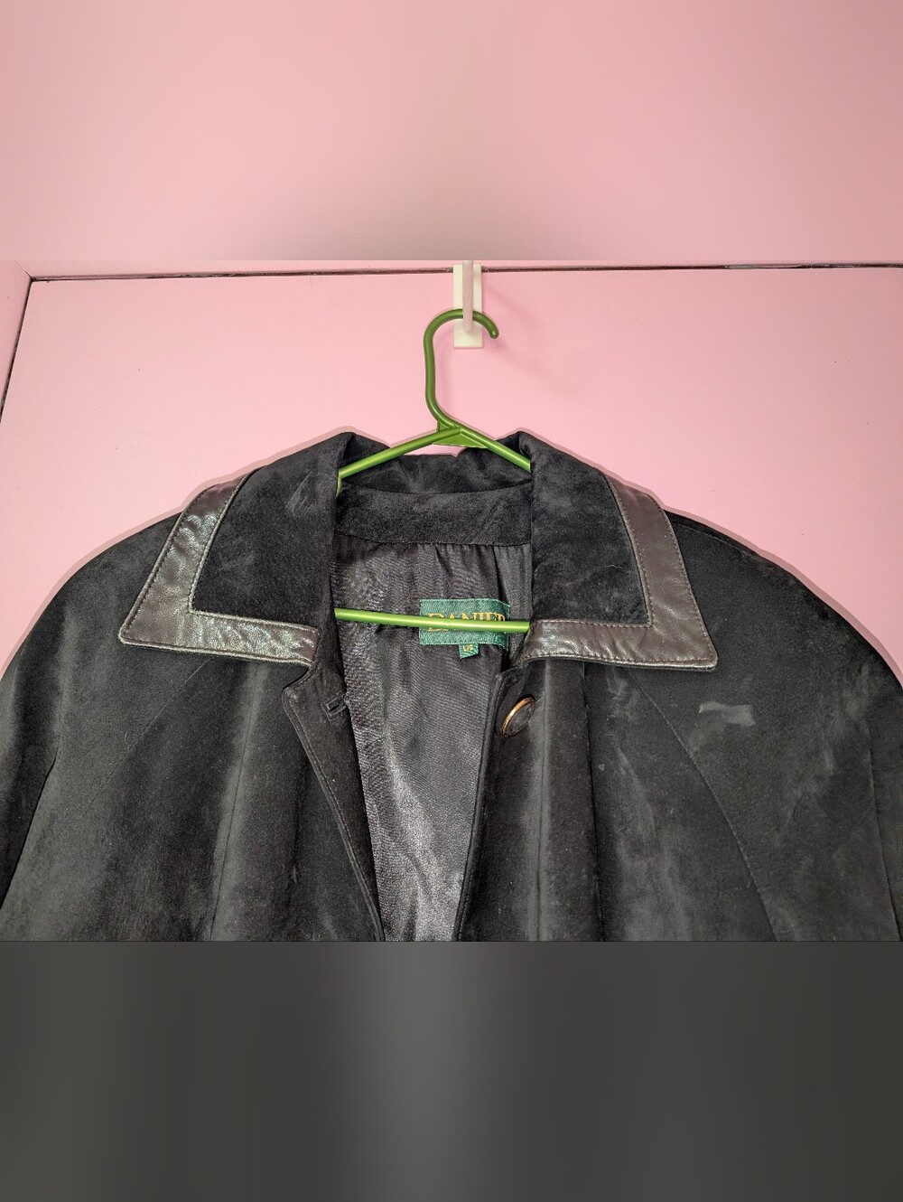 *Sold Vintage Danier Black Suede Trench Coat Fits XL/2X - Picture 2 of 6